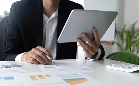 企業(yè)代理記賬收費(fèi)：標(biāo)準(zhǔn)、模式與選擇指...